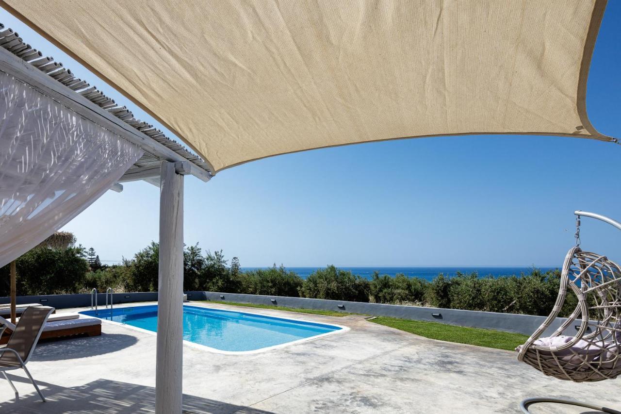אדליאנוס קומפוס Gramvella Resort מראה חיצוני תמונה