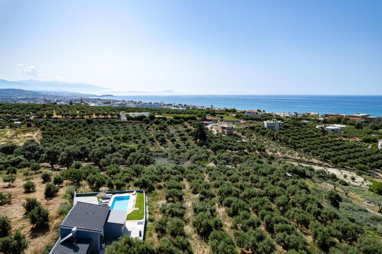אדליאנוס קומפוס Gramvella Resort מראה חיצוני תמונה